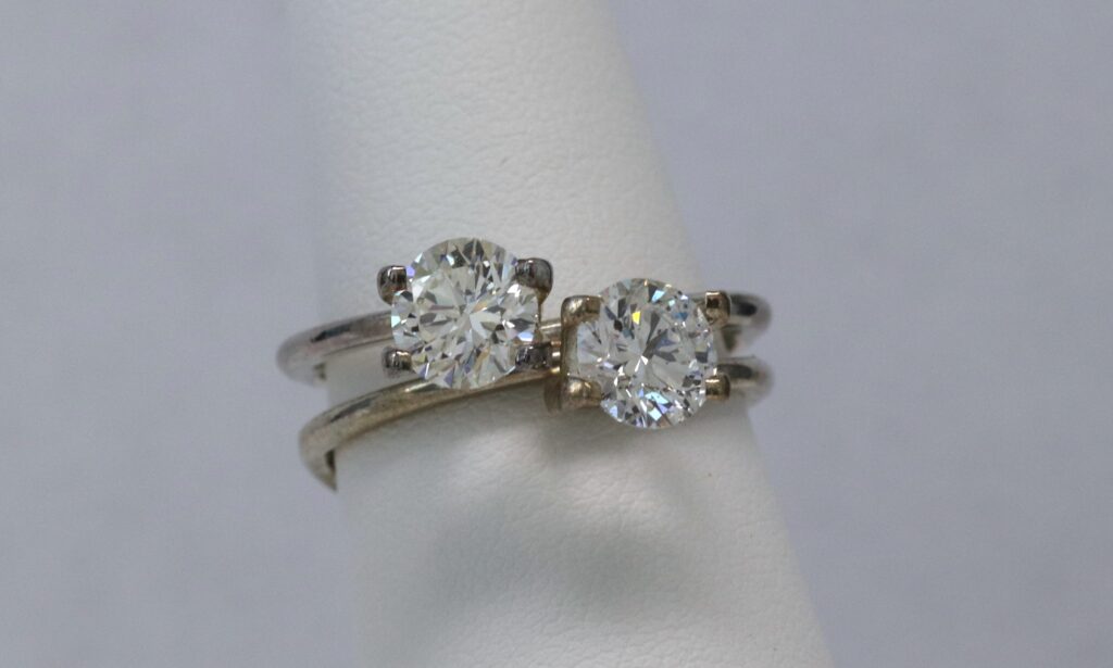 "J" color round versus "G" color round