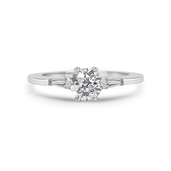Sammi's beautiful heirloom engagement ring featuring an old diamond from a family member's ring