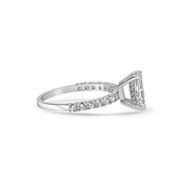 Hidden halo Engagement Rings are another popular trend