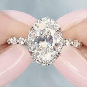 Yosbel Alarcon's Engagement Ring